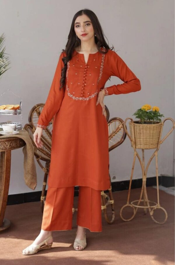 Asling Hit Volume Embroidered Dhanak 3Pc