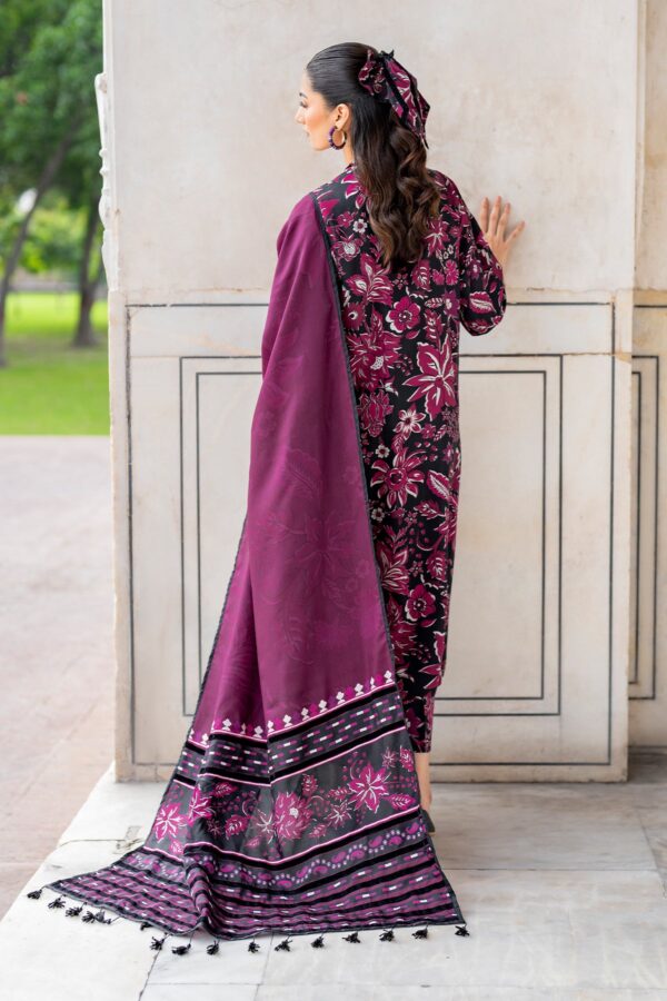 Baroque Winter 3PC Karandi Printed Suit